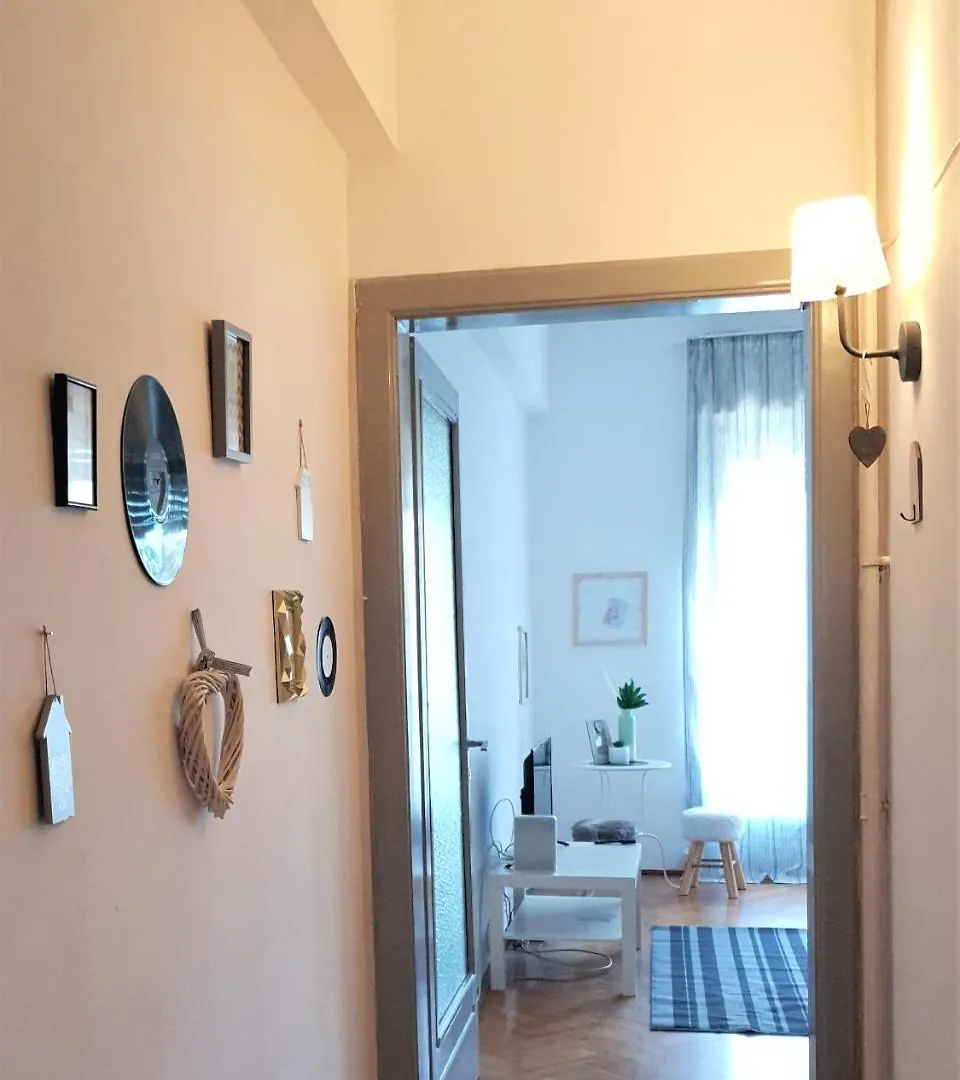 Studio Central Exer V Bucharest Apartment
