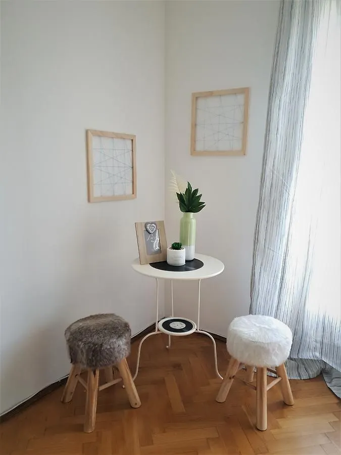 Apartment Studio Central Exer V Bucharest
