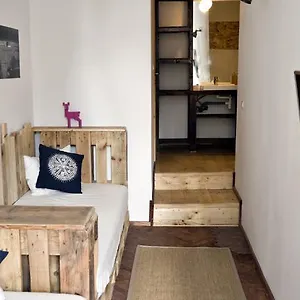 Hostel Victoria Poshtel, Bükreş